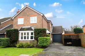 12, Quebec Close, Horley RH6 9QY