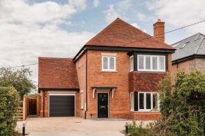 1, Chandlers Court, Tring Road, Long Marston, Tring HP23 4QL