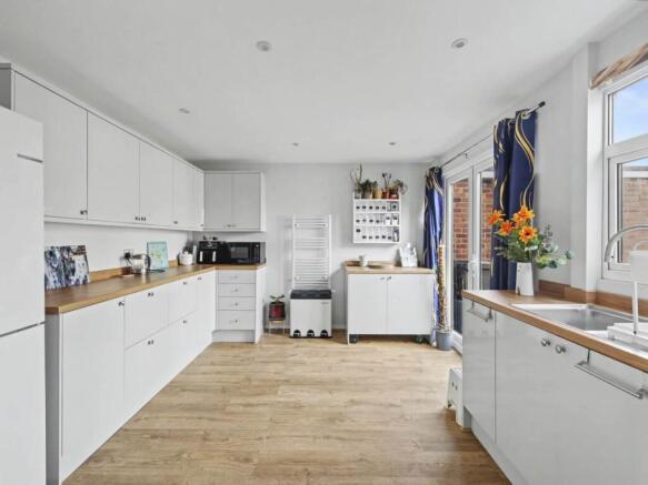 Kitchen (3)