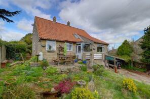 Montheath, Hall Lane, Glaisdale, Whitby YO21 2PR