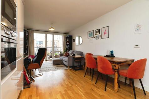 Guthridge Close, London, E14