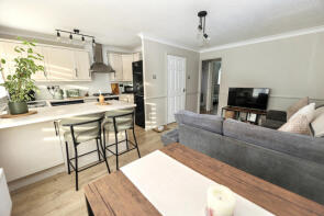 3, Lambourne Close, Clacton-on-sea CO15 4UT