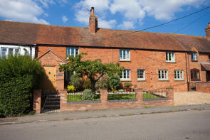 Wyndham Cottage, Main Street, Buckingham MK18 5JF