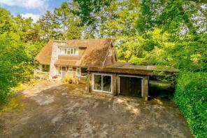 Wynchmoor, Pursers Lane, Guildford GU5 9RE