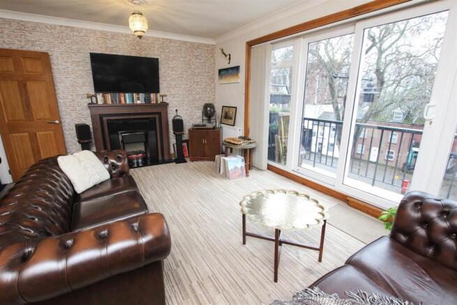 OPEN PLAN LIVING ROOM