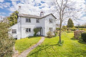 St Michaels Cottage, Harwich Road, Clacton-on-sea CO16 0AU
