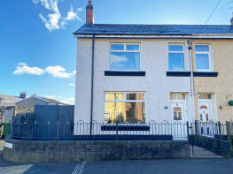 1, Commercial Street, Glyn-gaer, Hengoed CF82 8FG