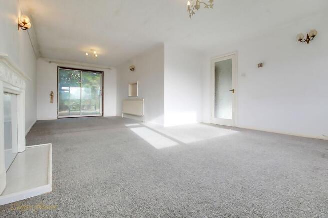 Sitting & Dining Room
