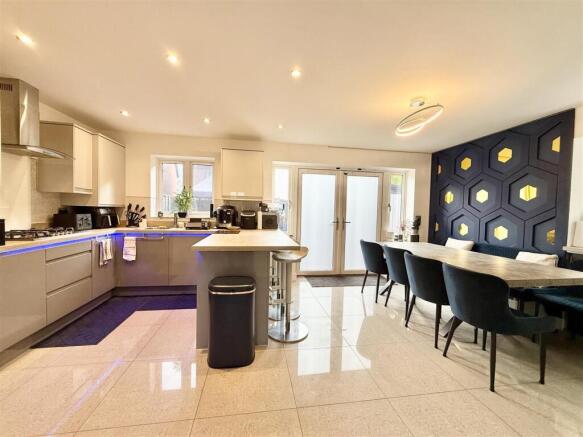 Fishers Bridge Tividale Kitchen 1.jpg