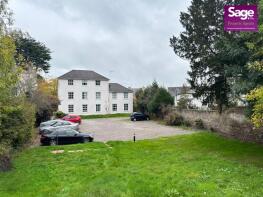 Flat 9, The Lawns, New Market Street, Usk NP15 1BA