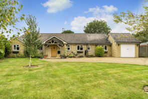 Crossfields, Whales Lane, Bicester OX27 0HB