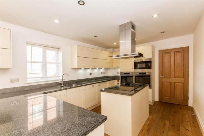 Kitchen Family Room
