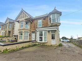 Flat 4, 101, Mount Ambrose, Redruth TR15 1NR