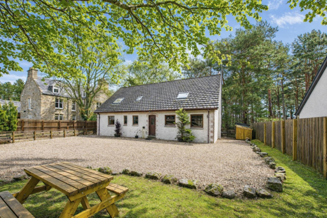 Woodland Lodge