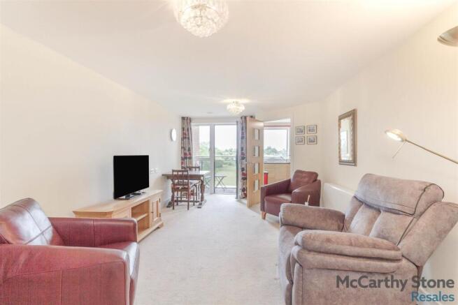 06_living_room.jpg