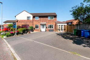 49, Woolmer Close, Birchwood, Warrington WA3 6TT
