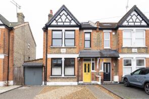 51, Ainslie Wood Road, London E4 9BX