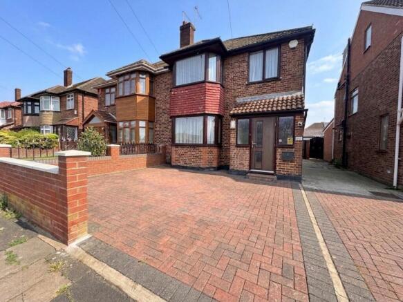 SPACIOUS 3 bed semi-detached house for sale Braba
