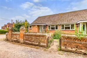 1, St Peters Close, Hatch Lane, Brimpton, Reading RG7 4TS