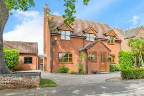 9 Oakfield, Eagle Road, Norwich NR11 7AD