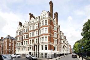 26a, Ridgmount Gardens, London WC1E 7AS