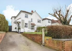 3, Hillside Cottages, Downs Road, West Stoke, Chichester PO18 9BL