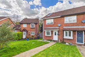 42, Hollingbourne Crescent, Broadfield, Crawley RH11 9QJ