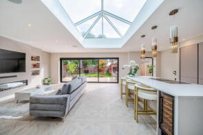 62, Sylvia Avenue, Pinner HA5 4QE