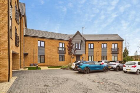 Castleshaw Drive, Hampton Water, PETERBOROUGH