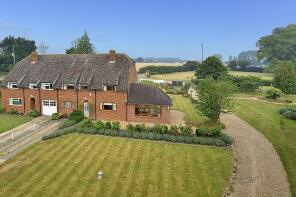2, Cornerways, Watercress Lane, Canterbury CT3 1NR