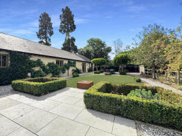4, Ley Rectory Farm Barns, Hildersham Road, Cambridge CB21 6BP