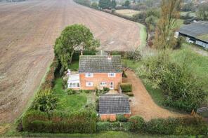 Fornost, Flaxlands, Carleton Rode NR16 1RJ