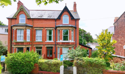 52 Brighton Road, Rhyl, LL18