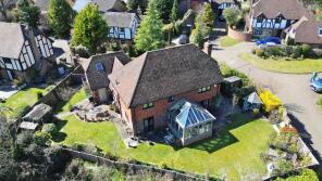 1, Curtis Close, Headley, Bordon GU35 8PB