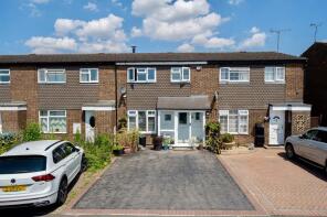 18, Lomond Road, Hemel Hempstead HP2 6PA
