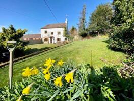 Hall House, Torton Lane, Torton, Kidderminster DY10 4HX
