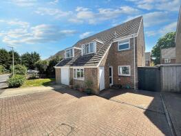 6, Churchill Close, Fordingbridge SP6 3BG