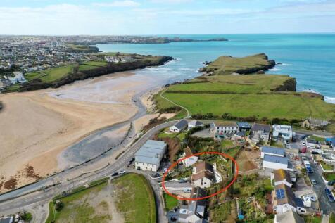 Porth, Newquay. Overlooking Porth Beach