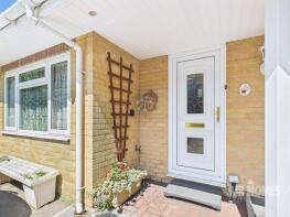 35, Powderham Drive, Grangetown, Cardiff CF11 8ND