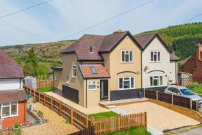 2, Garth Terrace, Penybont Road, Knighton LD7 1HB