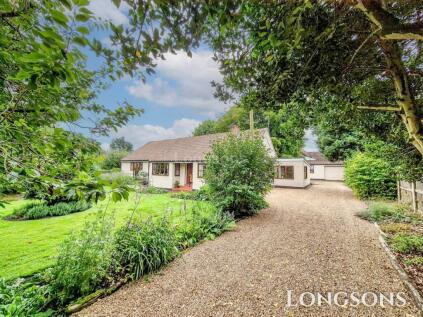 School Road, Necton