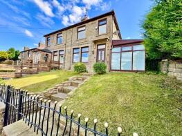 66, Fallbarn Crescent, Rawtenstall, Rossendale BB4 6AZ