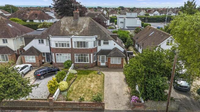 4 robson road front.JPG