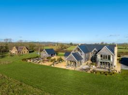 Oakwood Farm, Strap Lane, North Brewham, Bruton BA10 0JW