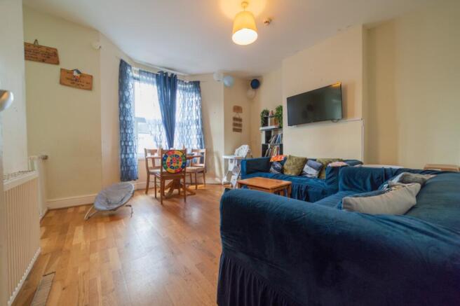 Call 02920 454555 to secure your viewing_1