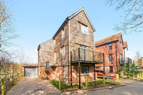 1, Chervil Close, Godalming GU7 1PS