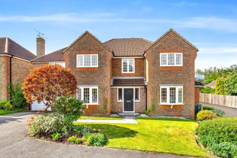 Wagtail Close, Horsham