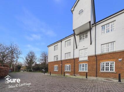 Riverbank, Piccotts End, Hemel Hempstead, Hertfordshire, HP1