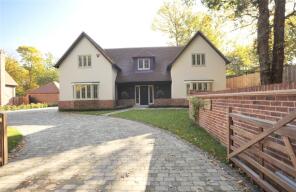 High Oaks, School Road, Brentwood CM15 0DW