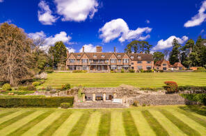 6, Yattendon Court, Yattendon Lane, Yattendon, Thatcham RG18 0UT